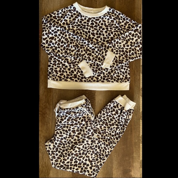 Knit & Lounge Women’s Small Lounge Set - Picture 1 of 4